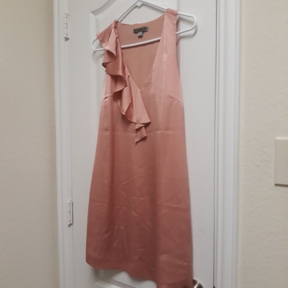 Lulus Dresses & Skirts - SALE 💖 Lulu's Pink Ruffle Sleeveless Dress S